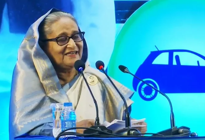 বীমা দাবি যাতে বেশি নিতে না পারে সে বিষয়ে সতর্ক থাকতে বললেন প্রধানমন্ত্রী