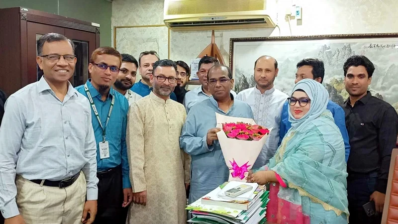 জন্মদিনে শুভেচ্ছায় সিক্ত জেনিথ লাইফের মুখ্য নির্বাহী এস এম নুরুজ্জামান