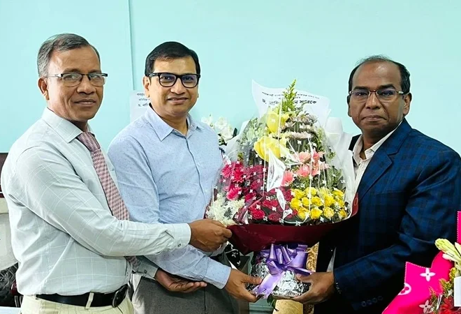 এফআইডি’র বীমা অধিশাখার ড. নাহিদ হোসেনকে জেনিথ লাইফের শুভেচ্ছা